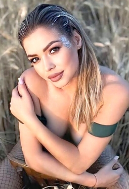 Marharyta, 29 y.o. from Kelowna, Canada