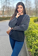 Ukrainian mail order bride Yulia from Kyiv with light brown hair and brown eye color - image 4