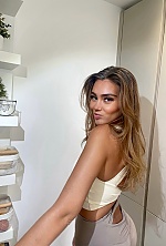 Ukrainian mail order bride Aliane from Frankfurt am Main with light brown hair and brown eye color - image 12