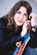 Ukrainian mail order bride Olha from Cologne with light brown hair and brown eye color - image 5