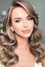 Ukrainian mail order bride Victoria from Riga with light brown hair and brown eye color - image 4