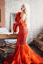 Ukrainian mail order bride Iryna from Kyiv with blonde hair and green eye color - image 4