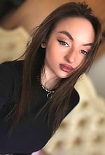 Ukrainian mail order bride Daria from Khmelnytskyi with light brown hair and grey eye color - image 6
