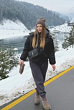 Ukrainian mail order bride Diana from Kyiv with light brown hair and blue eye color - image 3