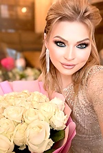 Ukrainian mail order bride Antonina from Paris with blonde hair and green eye color - image 4