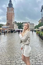Ukrainian mail order bride Kseniia from Warsaw with blonde hair and green eye color - image 7