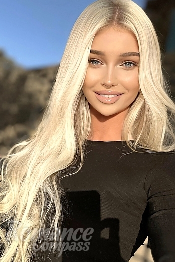 Ukrainian mail order bride Viktoria from Kyiv with blonde hair and blue eye color - image 1