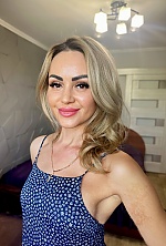 Ukrainian mail order bride Julia from Pavlohrad with blonde hair and brown eye color - image 9