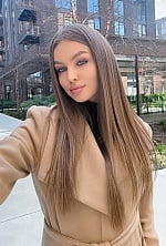 Ukrainian mail order bride Elena from Kyiv with light brown hair and blue eye color - image 10