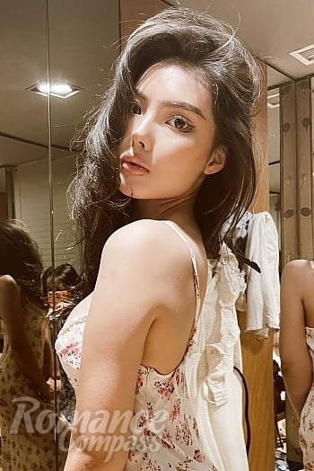 Ukrainian mail order bride Bibizeynep from Taraz with black hair and grey eye color - image 1