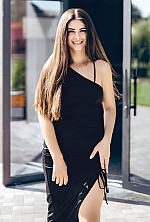 Ukrainian mail order bride Elena from Kyiv with light brown hair and brown eye color - image 4
