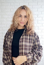 Ukrainian mail order bride Tetiana from Rivne with light brown hair and green eye color - image 13