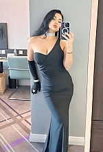 Ukrainian mail order bride Yullia from Strasbourg with black hair and green eye color - image 9