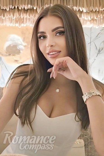 Ukrainian mail order bride Maria from Chicago with light brown hair and grey eye color - image 1