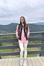 Ukrainian mail order bride Yulia from Kyiv with brunette hair and grey eye color - image 7