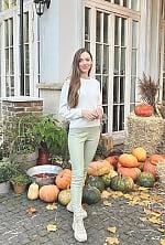 Ukrainian mail order bride Anna from Lviv with light brown hair and grey eye color - image 4