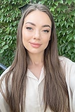 Ukrainian mail order bride Anna from Lviv with light brown hair and grey eye color - image 8
