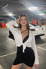Ukrainian mail order bride Daria from Kyiv with brunette hair and brown eye color - image 3