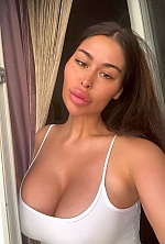 Ukrainian mail order bride Teodora from Berlin with light brown hair and brown eye color - image 4