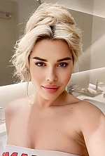 Ukrainian mail order bride Anastasia from Málaga with blonde hair and green eye color - image 2