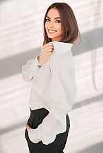 Ukrainian mail order bride Yana from Kyiv with brunette hair and brown eye color - image 2