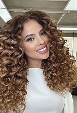 Ukrainian mail order bride Jennifer from Brasília with light brown hair and brown eye color - image 7