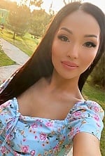 Ukrainian mail order bride Gauhar from Almaty with black hair and brown eye color - image 6