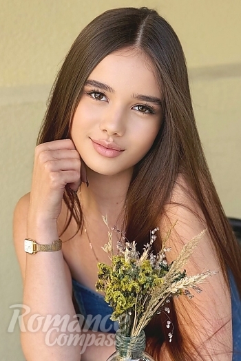 Ukrainian mail order bride Viktoriia from Ivano-Frankivsk with brunette hair and brown eye color - image 1