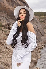 Ukrainian mail order bride Katerina from Warsaw with light brown hair and brown eye color - image 4