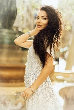 Ukrainian mail order bride Anna from Madrid with light brown hair and brown eye color - image 8