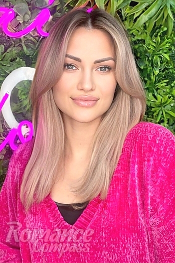 Ukrainian mail order bride Tetiana from Kyiv with blonde hair and blue eye color - image 1