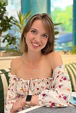 Ukrainian mail order bride Anastasia from Zaporizhzhya with light brown hair and green eye color - image 2