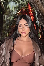 Ukrainian mail order bride Laura from Brasília with black hair and brown eye color - image 3