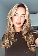Ukrainian mail order bride Maria from Rome with blonde hair and brown eye color - image 10
