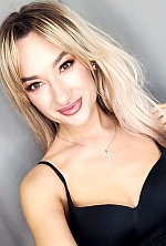 Ukrainian mail order bride Maria from Rome with blonde hair and brown eye color - image 10