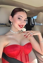 Ukrainian mail order bride Tetiana from Chicago with black hair and blue eye color - image 8