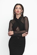 Ukrainian mail order bride Tetiana from Chicago with black hair and blue eye color - image 2