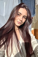 Ukrainian mail order bride Anhelina from Ivano-Frankivsk with brunette hair and brown eye color - image 4