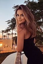 Ukrainian mail order bride Anna from Chisinau with light brown hair and brown eye color - image 8