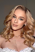 Ukrainian mail order bride Veronika from Odesa with blonde hair and green eye color - image 9
