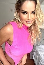 Ukrainian mail order bride Johana from Bogotá with blonde hair and brown eye color - image 7