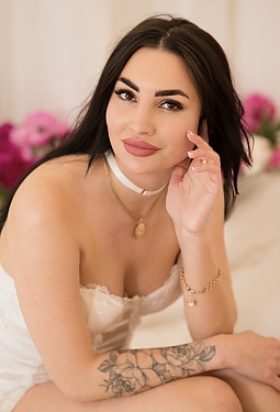 Alona, 33 y.o. from Kryvyi Rih, Ukraine