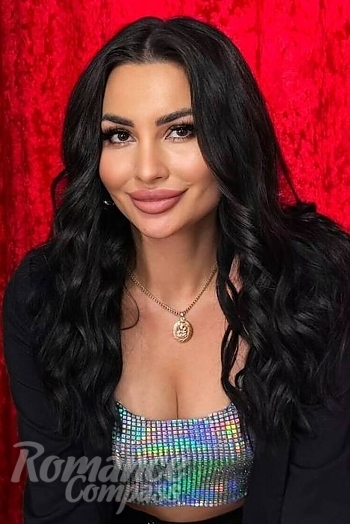 Ukrainian mail order bride Alona from Kryvyi Rih with black hair and brown eye color - image 1