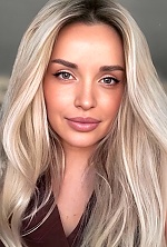 Ukrainian mail order bride Natalia from Los Angeles with blonde hair and grey eye color - image 8