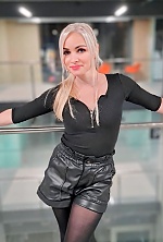 Ukrainian mail order bride Maryna from Rome with blonde hair and blue eye color - image 11