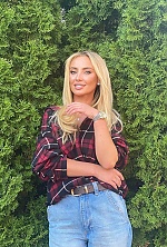 Ukrainian mail order bride Yana from Kyiv with blonde hair and green eye color - image 7