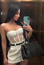 Ukrainian mail order bride Vladislava from Kyiv with black hair and brown eye color - image 4