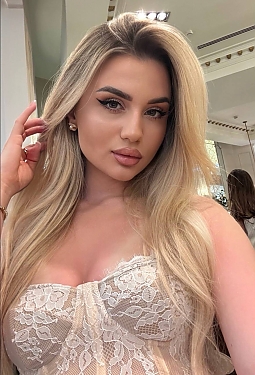 Kristina, 23 y.o. from Milan, Italy