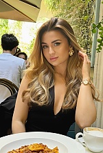 Ukrainian mail order bride Kristina from Milan with blonde hair and green eye color - image 10