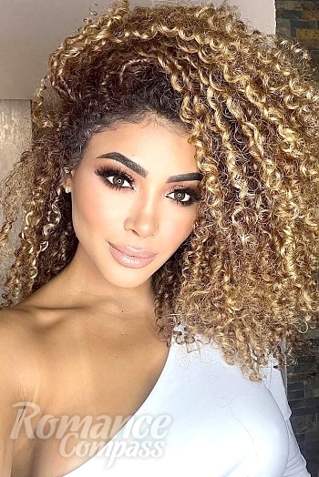 Ukrainian mail order bride Jenifer from Medellín with blonde hair and brown eye color - image 1